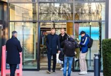 Stigao na ljekarske preglede: Džekin dolazak u Schalke izazvao veliku pažnju