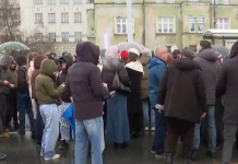 Sarajlije okupljene i peti dan
