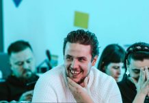 ‘Nebitno’ stiže u Kakanj, ali to je bitno!